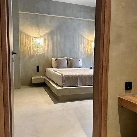 The Delta * Nea Iraklitsa