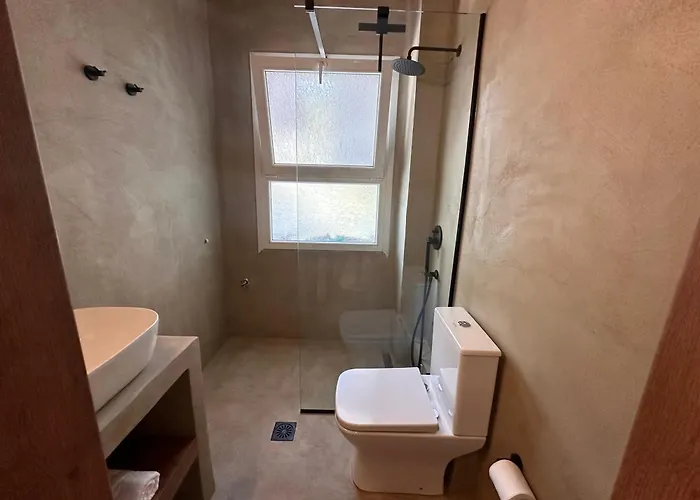 The Delta * Nea Iraklitsa