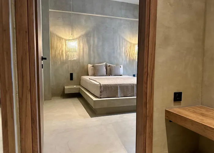 The Delta * Nea Iraklitsa